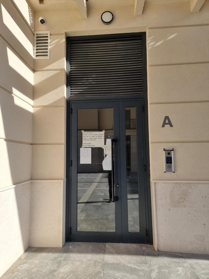 Fantastic New Centre Apartment Podgorica Exterior foto
