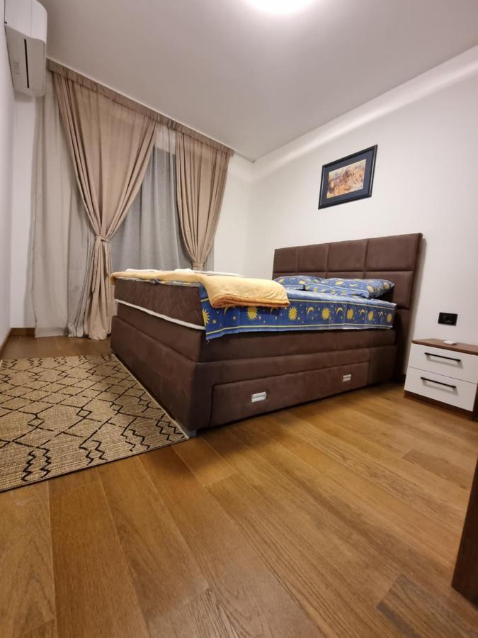 Fantastic New Centre Apartment Podgorica Exterior foto